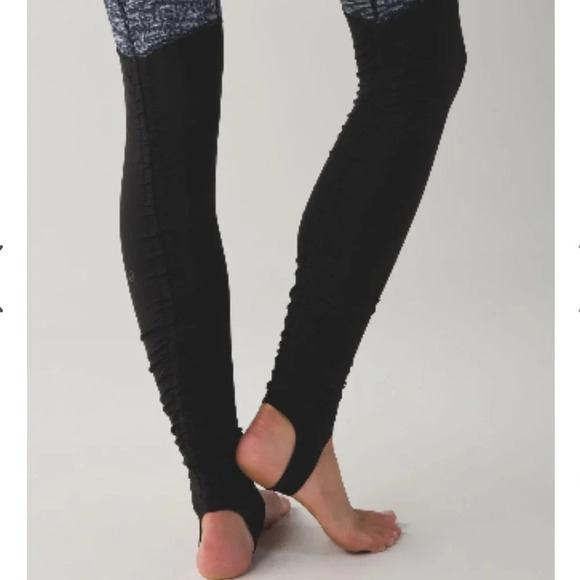 Lululemon Wunder Under Stirrup Leggings - Picture 3 of 7